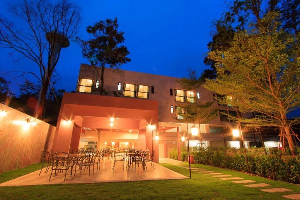 Juldis J2 Khao Yai Hotel - Sha And Sha Plus Certified Mu Si Exterior photo